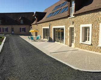 Gîte With Private Pool 29% Le Mans - Loue - Edificio