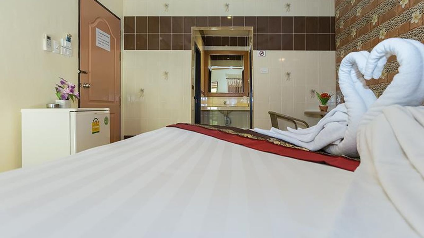 บ้านสวนริมน้ำรีสอร์ท