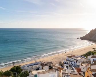 Lovely beach apartment, sea views, rooftop terrace #1974 - Burgau - Playa
