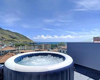 Rose House By Atlantic Holiday - Machico