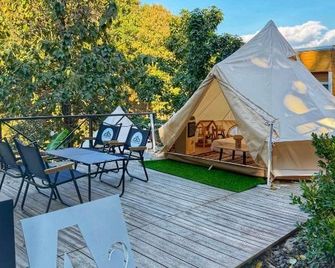 Camp Ta Torn Yorn Meakampong Chiang Mai - Ban Sahakon - Patio