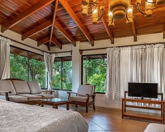 Costa Verde Inn - Escazú