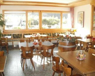 Restaurant & Hostel Hole in One - Randa - Restaurant