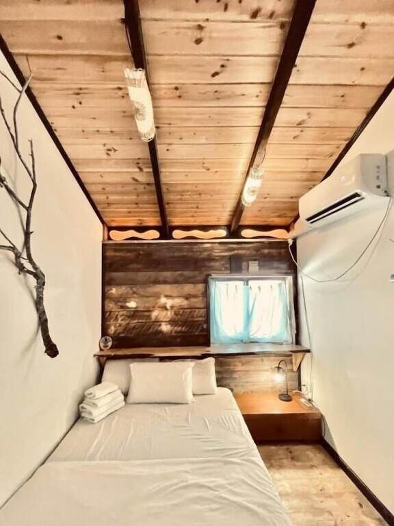 הבקתה האורבנית - תל אביב - חדר שינה