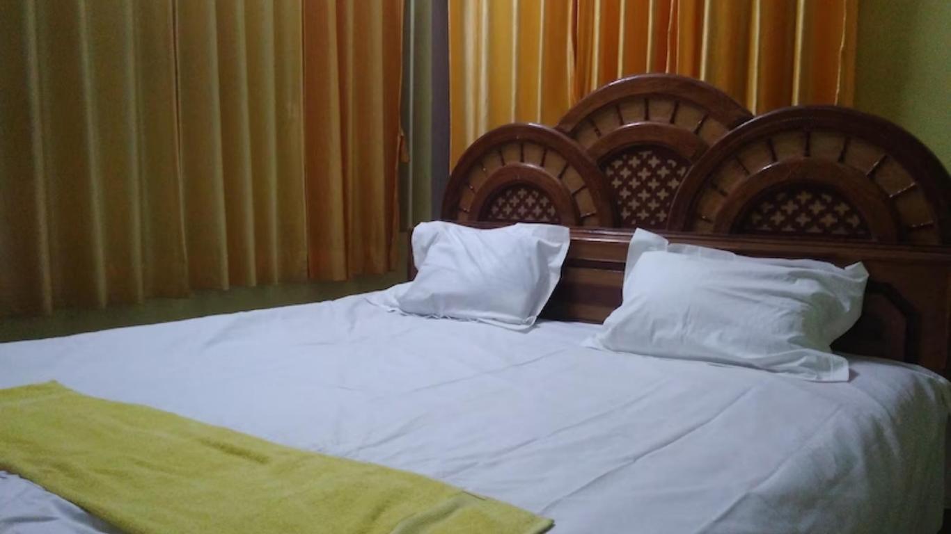 Goroomgo K.S.N. Paying Guest House Varanasi