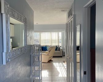 Sea Club I Beach Resort - Longboat Key - Wohnzimmer