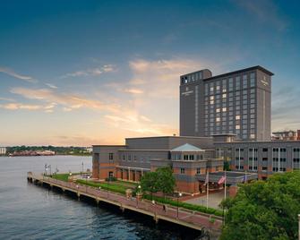 Renaissance Portsmouth-Norfolk Waterfront Hotel - Portsmouth - Building