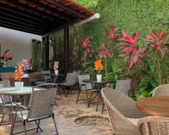 The Paramar Beachfront Boutique Hotel With Breakfast Included - Downtown Malecon - Puerto Vallarta - Patio