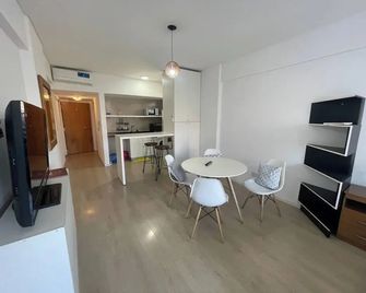 Modern Studio With Balcony in the Heart of Buenos Aires - Buenos Aires - Ruang makan