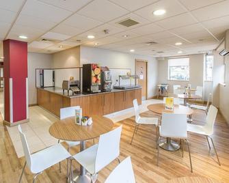 Redwings Lodge Wolverhampton Central - Wolverhampton - Restaurant