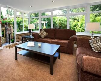 Cheshire Hospitality Ltd T/A Lennox Lea Studios & Apartments - Sale