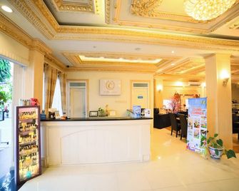 Ceria Boutique Hotel - Yogyakarta - Front desk