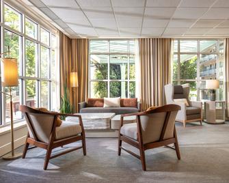 Park Lane Suites & Inn - Portland - Sala de estar