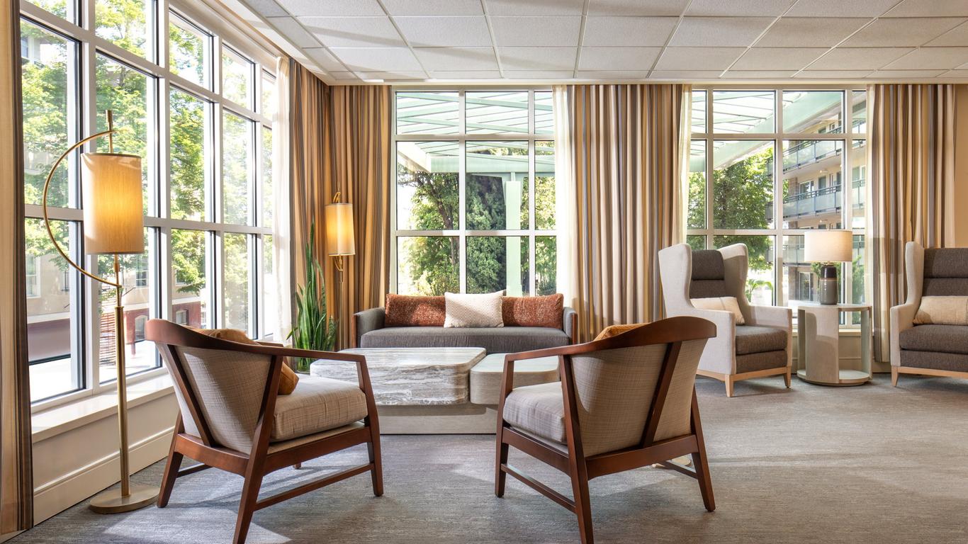 Park Lane Suites & Inn