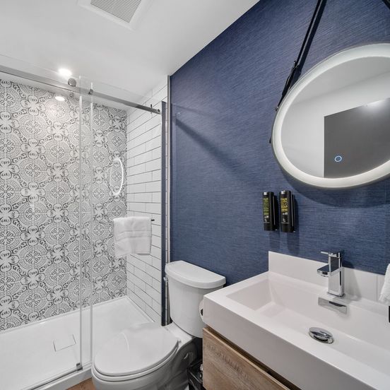 Bathroom view of Cannery Lofts Niagara