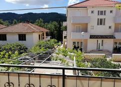 Apartments Emmas Studio - Stari Grad - Balcony