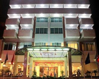 Huu Nghi Hotel - Hải Phòng - Edificio