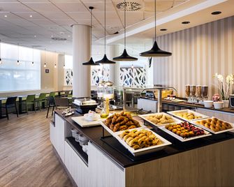 B&b Hotel Valencia Arena - Valence - Buffet