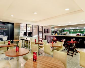 Ibis Curitiba Shopping - קוריטיבה - בר