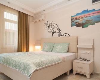 Koboroz Otel - Ayvalık - Habitación