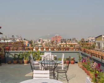 Fuji Hotel - Katmandu - Balcone