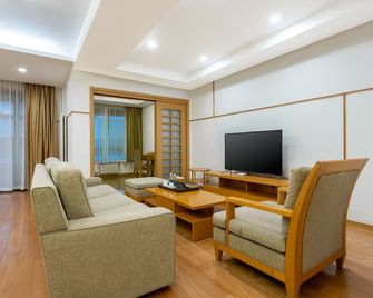 Belgravia Serviced Residence Wuxi - Wuxi - Living room