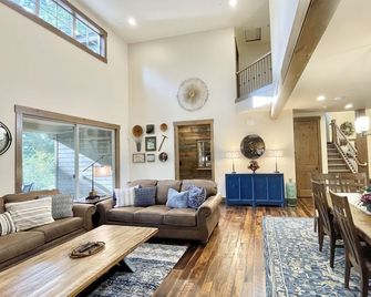 Suncadia Wellappointed Gameroom Sleeps 12 Firepit Hottub Fireplace Freebikes - Cle Elum - Salon