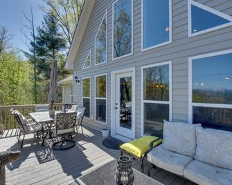 Lakemont Retreat Game Room, Hot Tub, and Mtn Views! - Lakemont - Patio