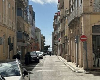 Red Door Flat by Trip2Portugal - Figueira da Foz