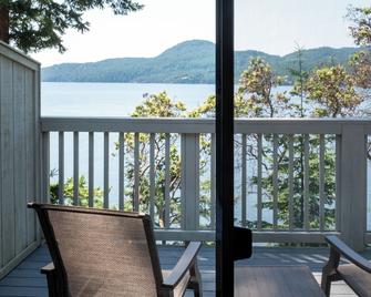 Cozy Harborside Stay | Secluded Orcas Island Getaway- Harborside 2463 - Eastsound - Балкон