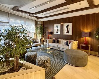 Hotel Derby Sevilla - סביליה (ספרד) - דלפק קבלה