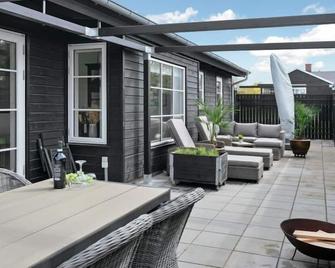 Holiday Home Antti - 350m from the sea in Funen by Interhome - Millinge - Patio