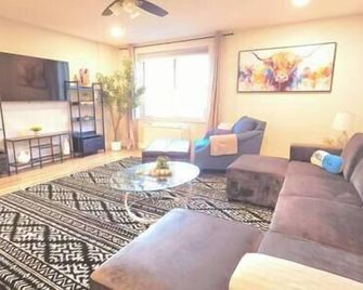 Spacious Downtown Condo Sleeps 4 - Atlanta - Soggiorno