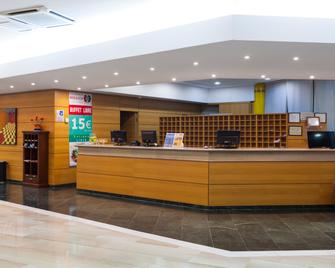 Apartamentos Mexico - Vera - Recepcja