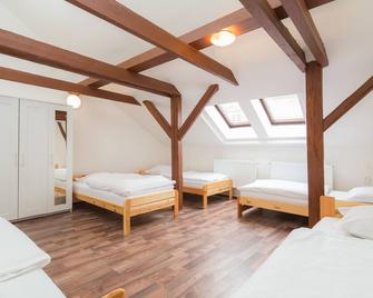 Easy Housing - Praga - Habitación