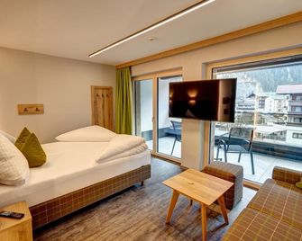 Der Siegeler B&B - this lifestylehotel rocks - Mayrhofen - Bedroom