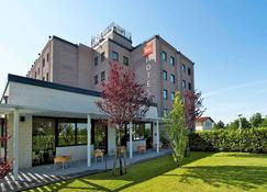 ibis Firenze Prato Est - Campi Bisenzio - Bâtiment