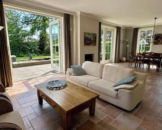 'Duinstolp' - beautiful house with attention to detail and beautiful location! - Limmen - Sala de estar