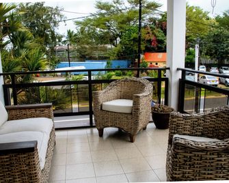 Oceanic Villa - Grand Baie - Balcón