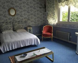 Hotel Joly - Armentières - Bedroom