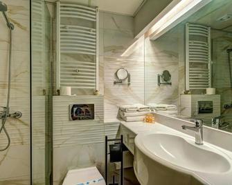 Grand Hotel Murgavets - Pamporovo - Bathroom