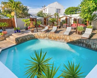 African Breeze Guesthouse - Knysna - Piscina