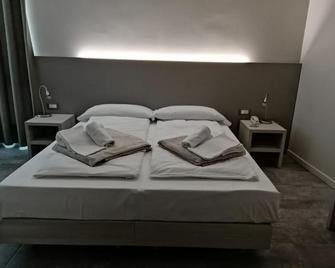 Hotel Europa - Villafranca di Verona - Sypialnia