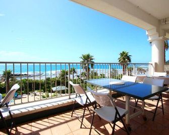 Amami Resort Hotel Thida Moon - Amami - Balcony