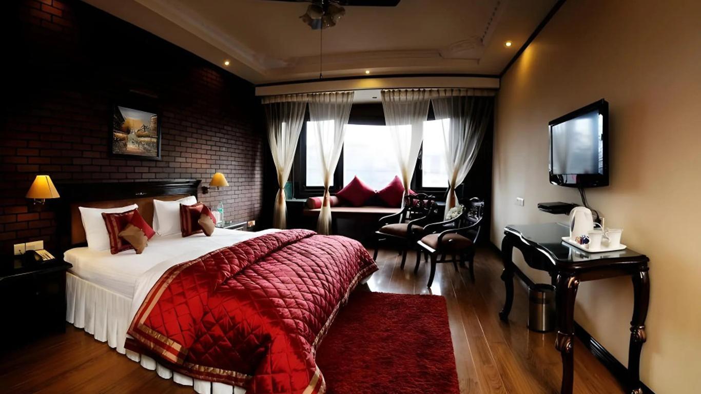 Hotel Diplomat Residency