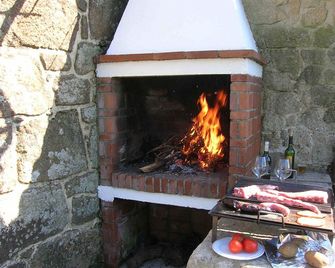 Pensión - Albergue de Logrosa - Negreira