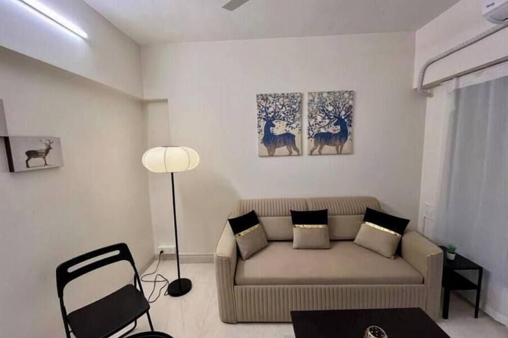 La Valentine 1 Bhk Apartment - מומבאי - סלון