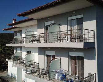 Vergina Pension - Sarti - Building