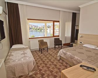 Ozgun Otel - Amasra - Ložnice