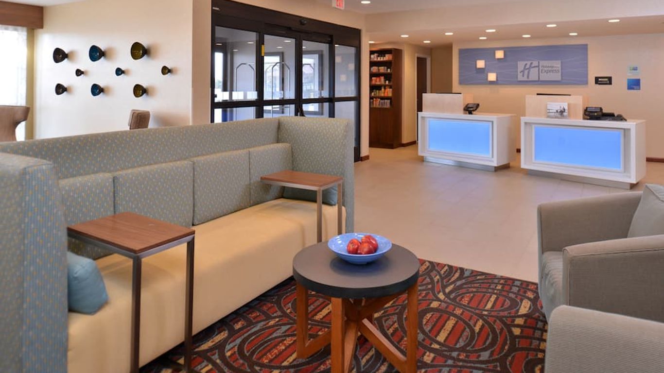 Holiday Inn Express & Suites Lonoke I-40 (Exit 175) By IHG